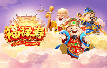 梭鱼湾足球场正加紧草坪养护等工作，球员通道地毯换成蓝色